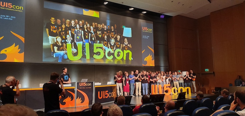 UI5con 2019 photo of an online conference meeting with people on webcams